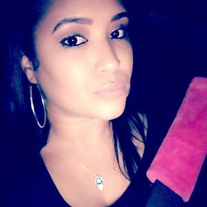 Meet your Posher, Soraida